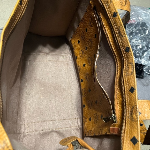 MCM Visetos Shoulder Bag - Picture 8 of 8